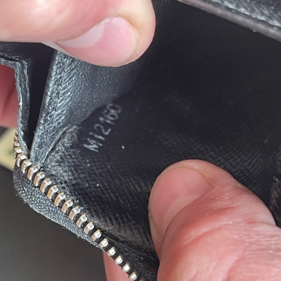 Authentic Louis Vuitton Monogram Zippy Wallet Coin Vertical MI2160 - Picture 7 of 7